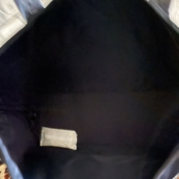 Armani Exchange bag - Picture 3 of 8